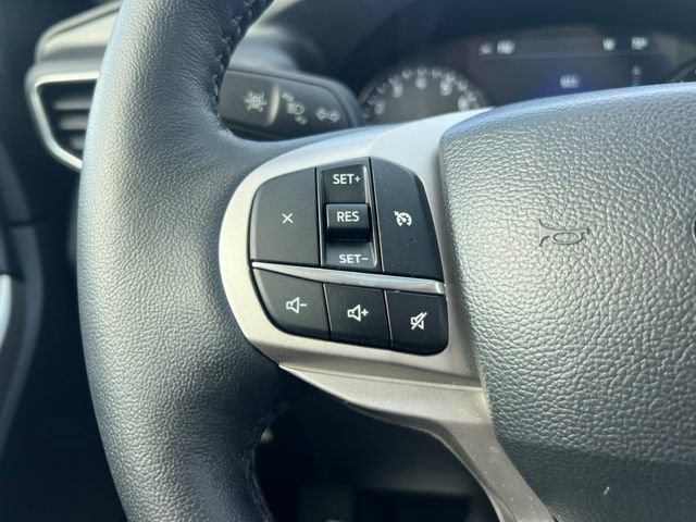 Certified 2023 Ford Explorer XLT w/ Equipment Group 202A AWD/4WD image 10