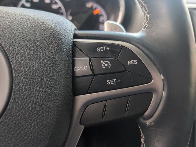 Used 2017 Jeep Grand Cherokee Overland image 25