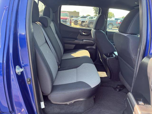 Used 2023 Toyota Tacoma TRD Off-Road w/ Technology Package AWD/4WD image 16