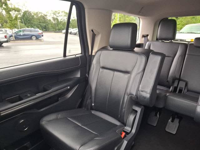 Certified 2024 Ford Expedition XLT AWD/4WD image 12