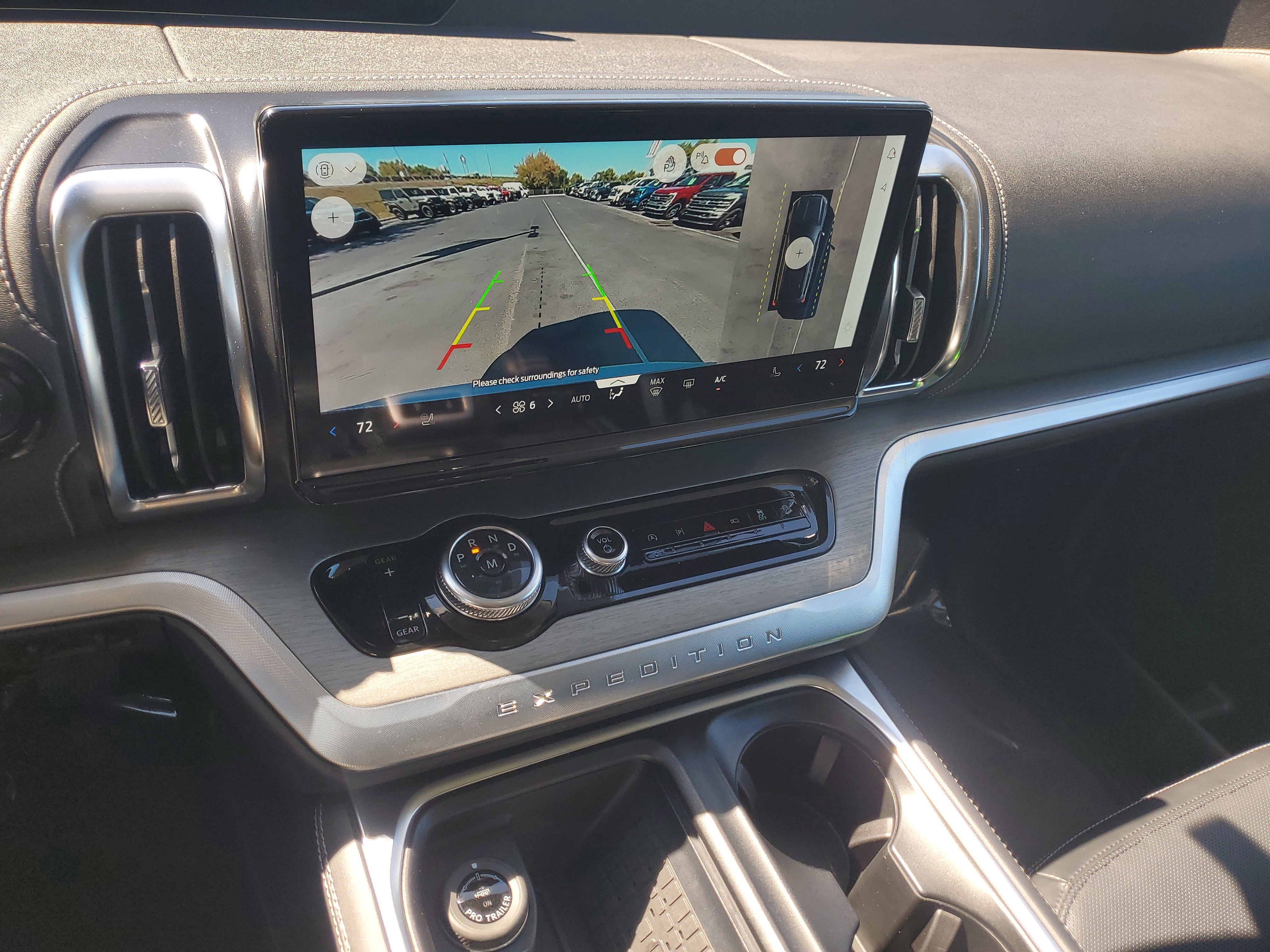 Certified 2025 Ford Expedition Max Platinum image 26