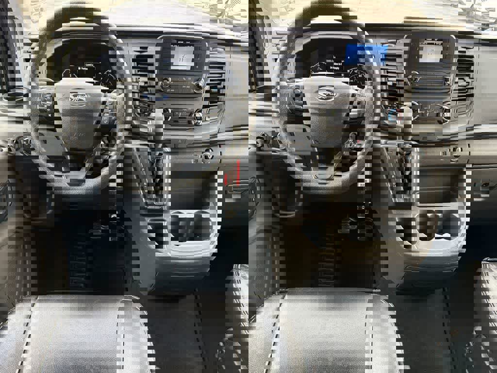 Certified 2020 Ford Transit 350 XLT image 18