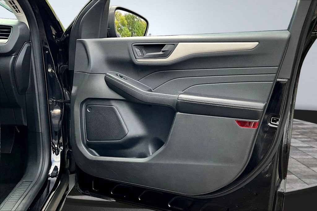Certified 2022 Ford Escape SE AWD/4WD image 28