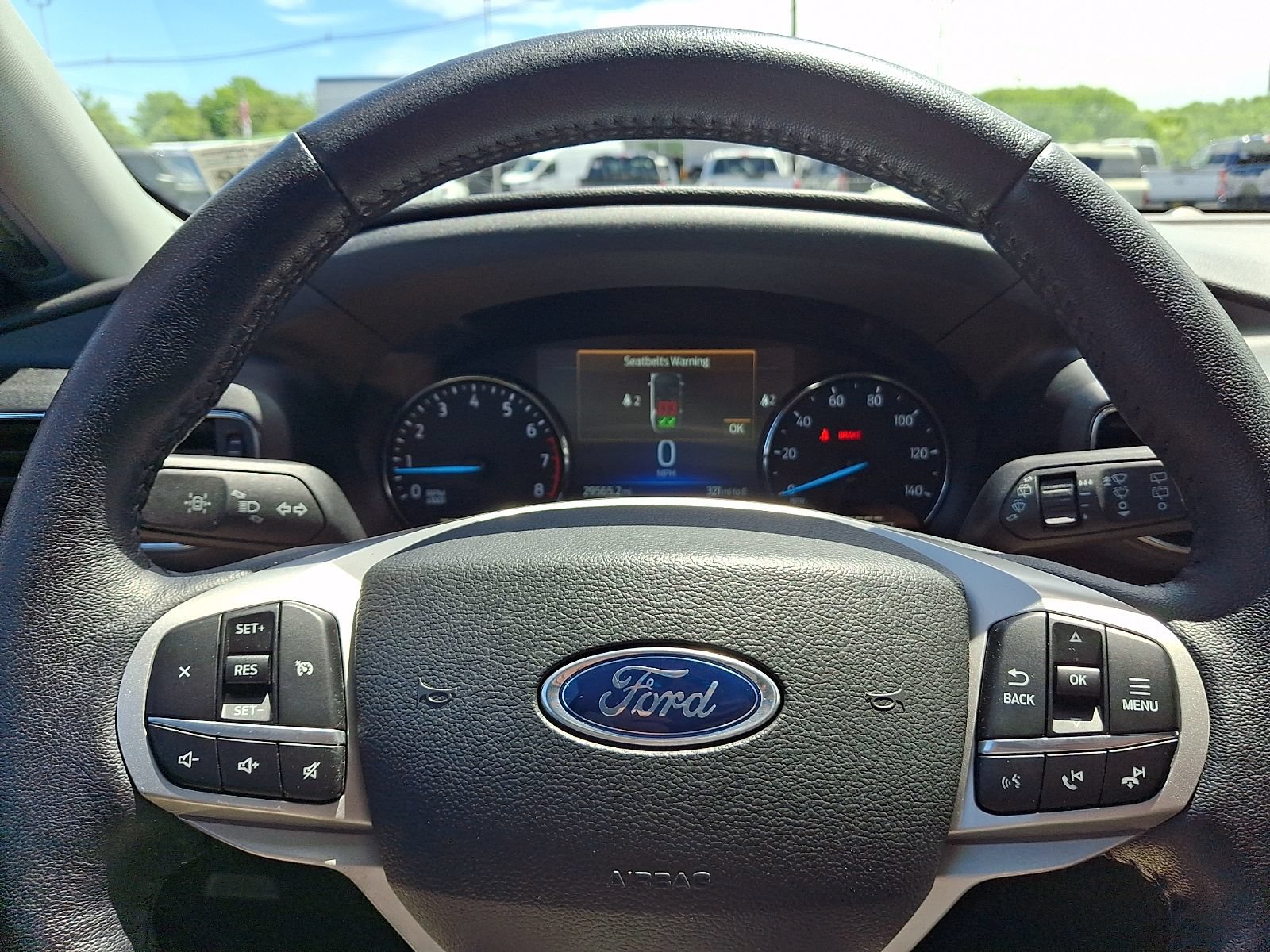 Certified 2022 Ford Explorer XLT w/ Equipment Group 202A AWD/4WD image 19