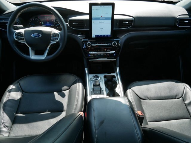 Certified 2023 Ford Explorer Limited w/ Limited Technology Package AWD/4WD image 16