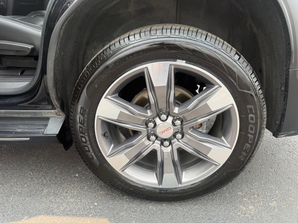 Used 2019 GMC Acadia SLT w/ LPO, Floor Liner Package AWD/4WD image 37