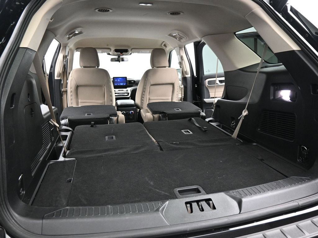 Certified 2022 Ford Explorer XLT image 51