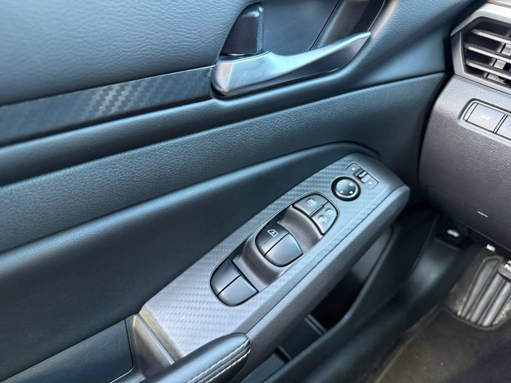 Used 2024 Nissan Altima 2.5 SV FWD image 20