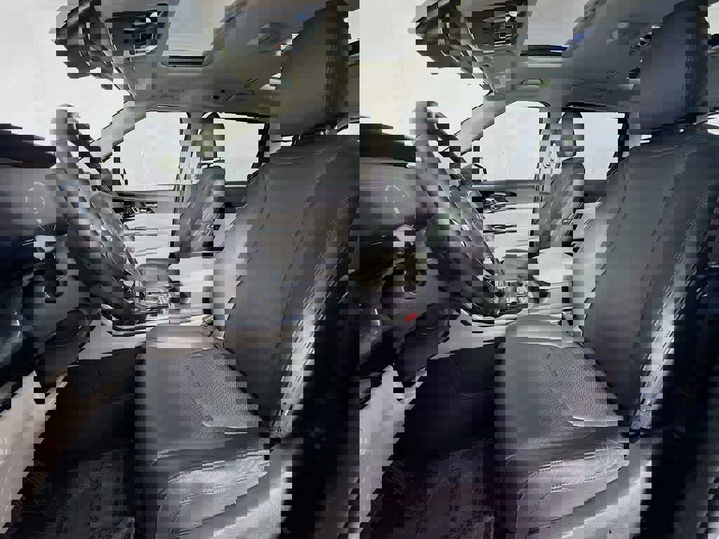 Used 2023 Kia Carnival SX Prestige image 15