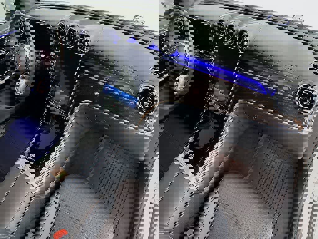 Used 2024 Mercedes-Benz GLC 300 4MATIC image 32