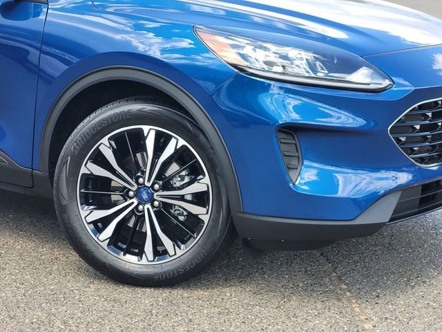 Certified 2022 Ford Escape SE w/ SE Sport Appearance Package AWD/4WD image 6