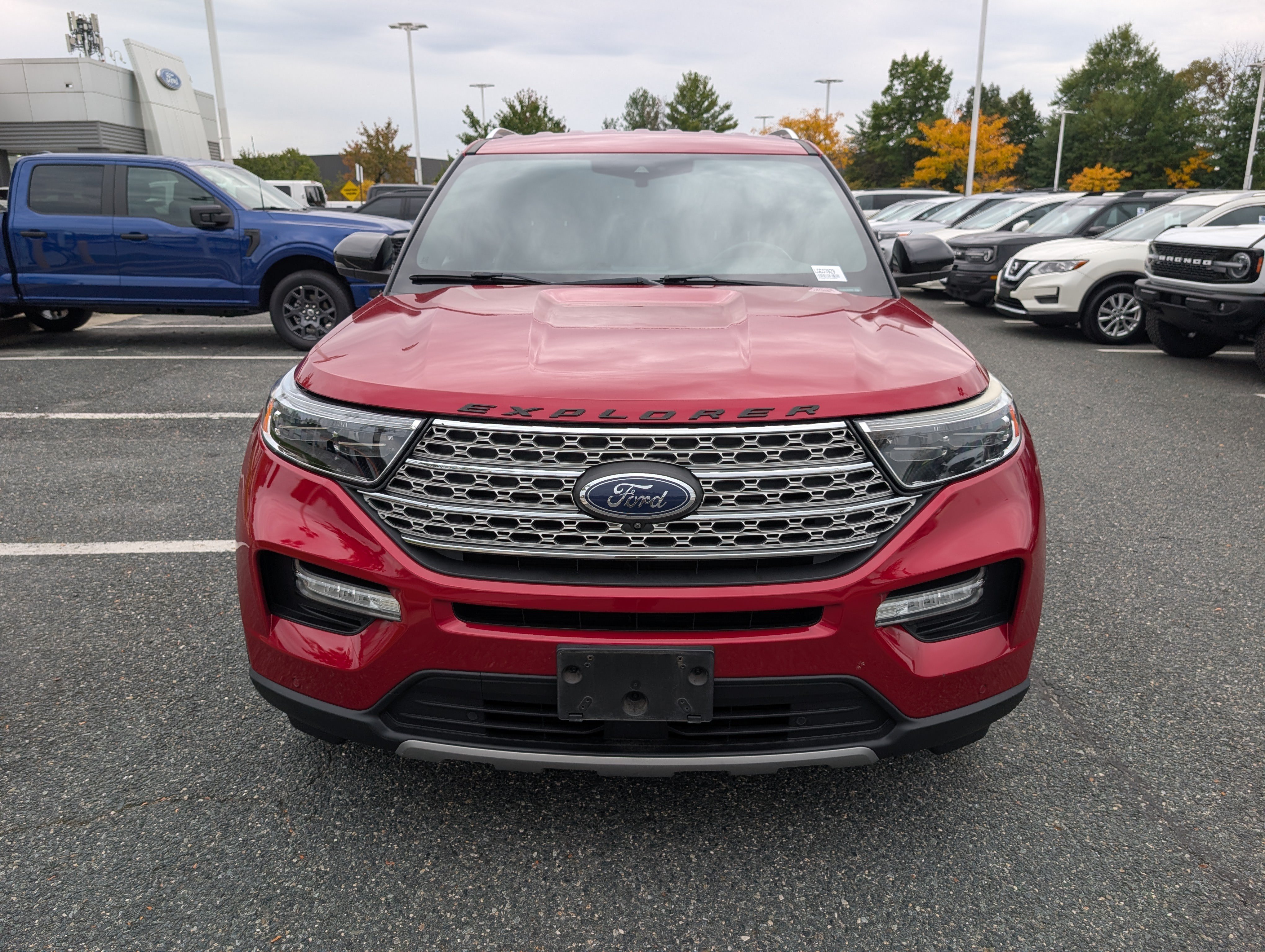 Certified 2020 Ford Explorer Limited AWD/4WD image 9
