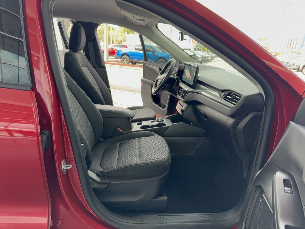 Certified 2025 Ford Escape Active w/ Tech Pack #1 image 14