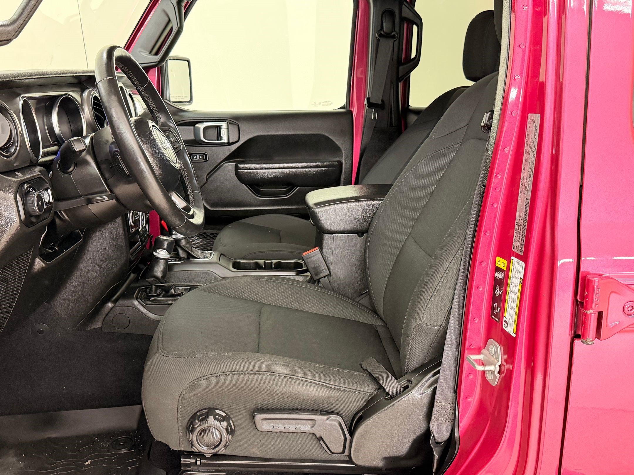 Used 2022 Jeep Wrangler Unlimited Sport AWD/4WD image 5