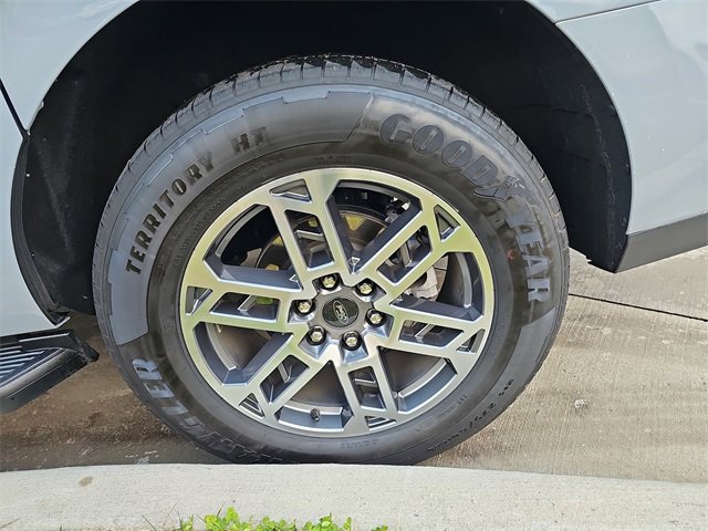 Certified 2025 Ford Expedition Max Active image 32