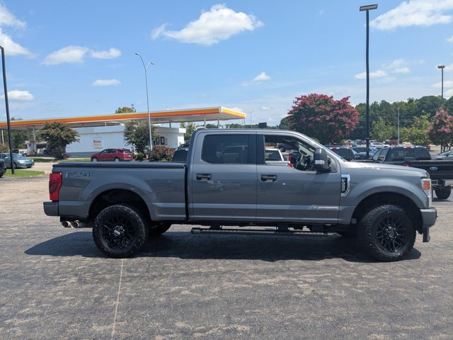 Certified 2022 Ford F250 XLT w/ Black Appearance Package AWD/4WD image 11