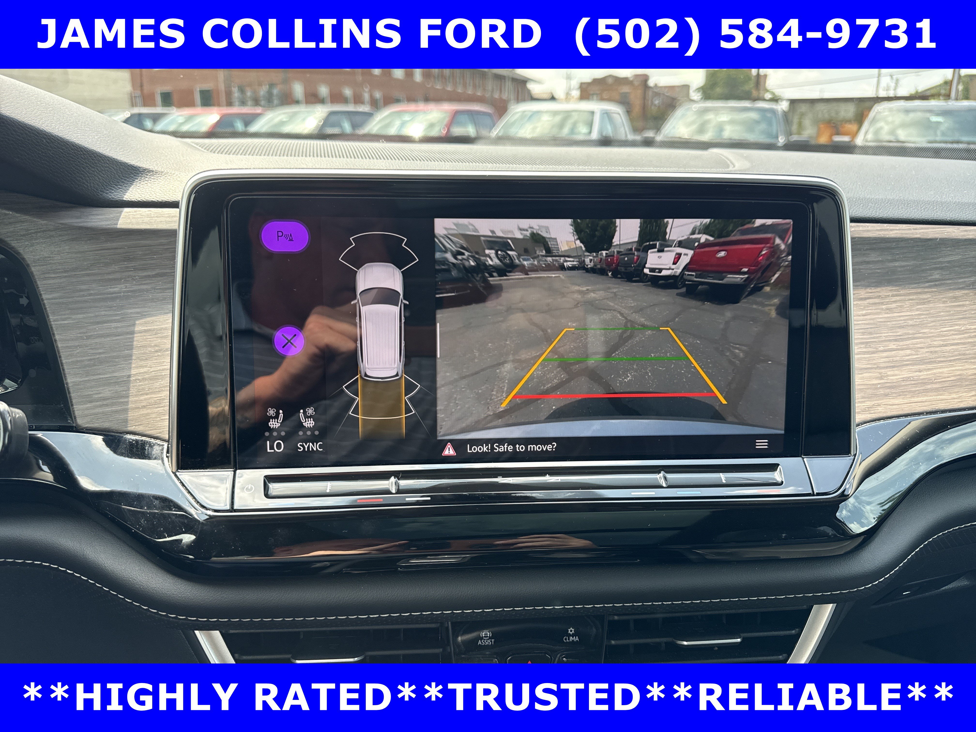 Used 2024 Volkswagen Atlas SEL AWD/4WD image 29