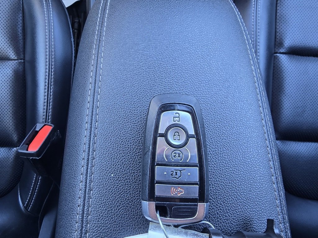 Certified 2020 Ford Escape SEL image 27