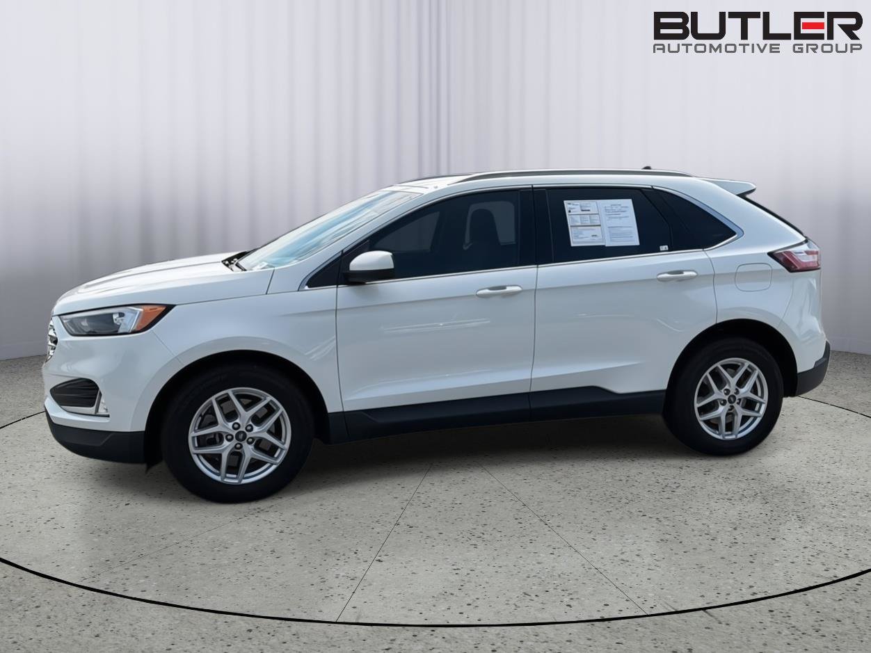 Certified 2022 Ford Edge SEL w/ Convenience Package AWD/4WD image 3