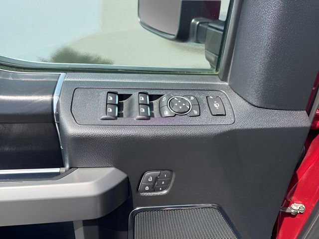 Certified 2019 Ford F350 Platinum w/ Platinum Ultimate Package AWD/4WD image 18