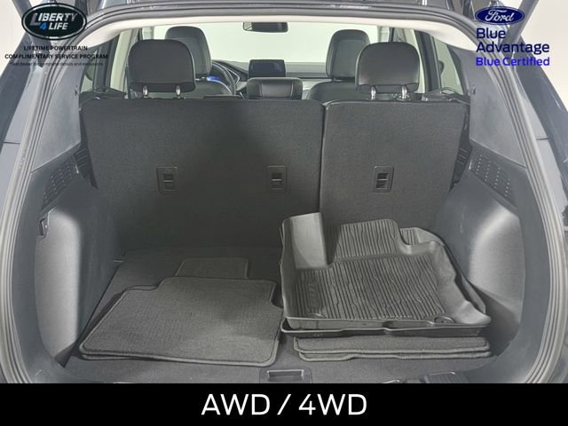 Certified 2022 Ford Escape Titanium w/ Class II Trailer Tow Package image 16