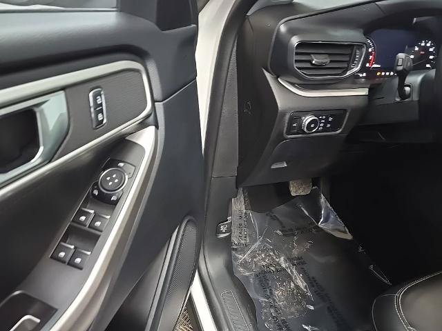 Certified 2023 Ford Explorer XLT w/ Equipment Group 202A AWD/4WD image 32