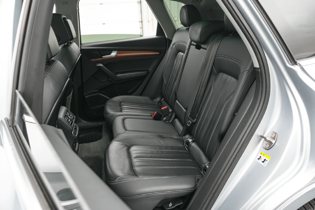 Used 2023 Audi Q5 2.0T Premium Plus w/ Premium Plus Package AWD/4WD image 20
