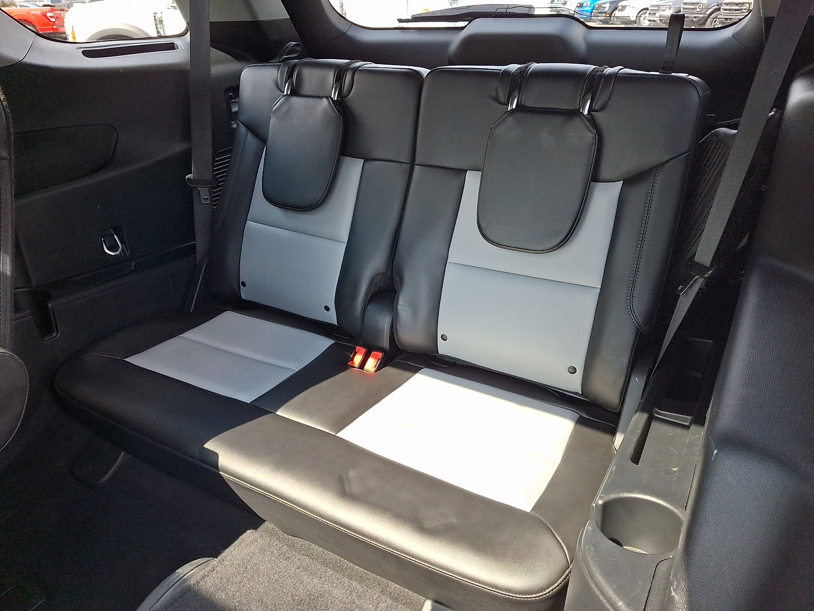 Certified 2023 Ford Explorer XLT w/ Equipment Group 202A image 10