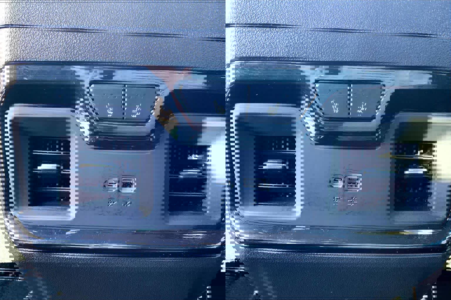 Used 2025 GMC Sierra 1500 AT4X image 34