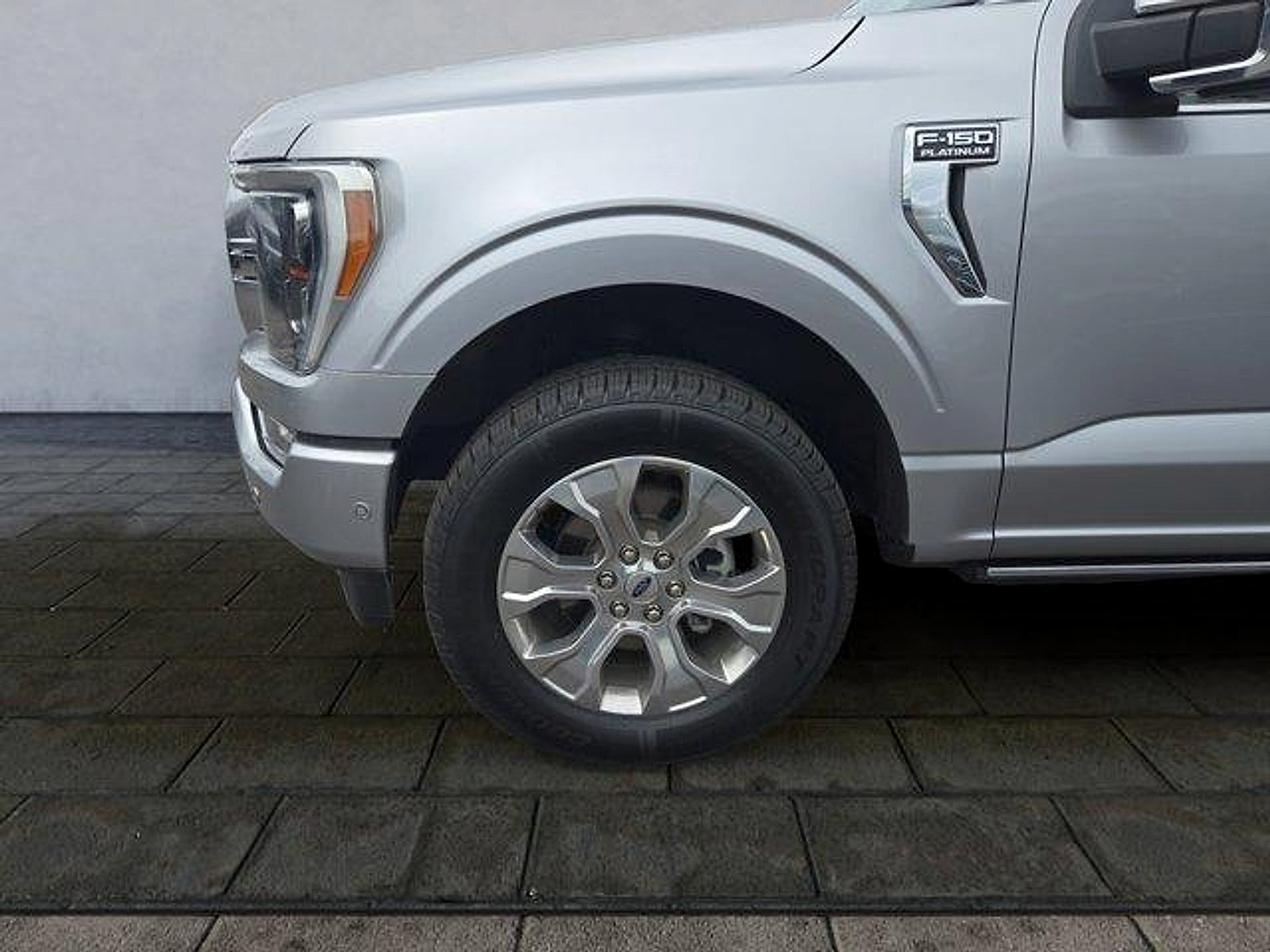 Certified 2022 Ford F150 Platinum w/ Equipment Group 701A High AWD/4WD image 25