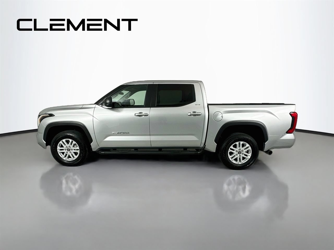 Used 2024 Toyota Tundra SR5 w/ SR5 Premium Package AWD/4WD image 6