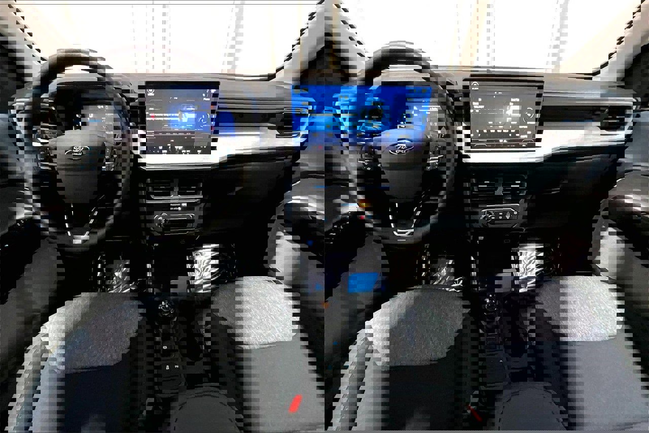 Certified 2025 Ford Maverick XLT w/ Equipment Group 302A image 16