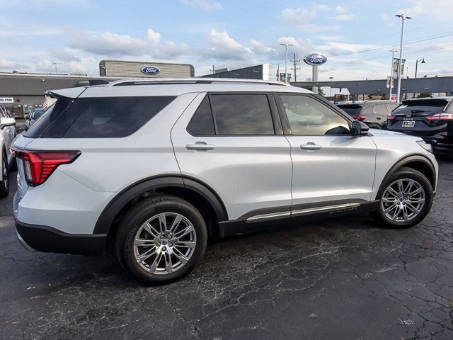 Certified 2026 Ford Explorer Platinum AWD/4WD image 11