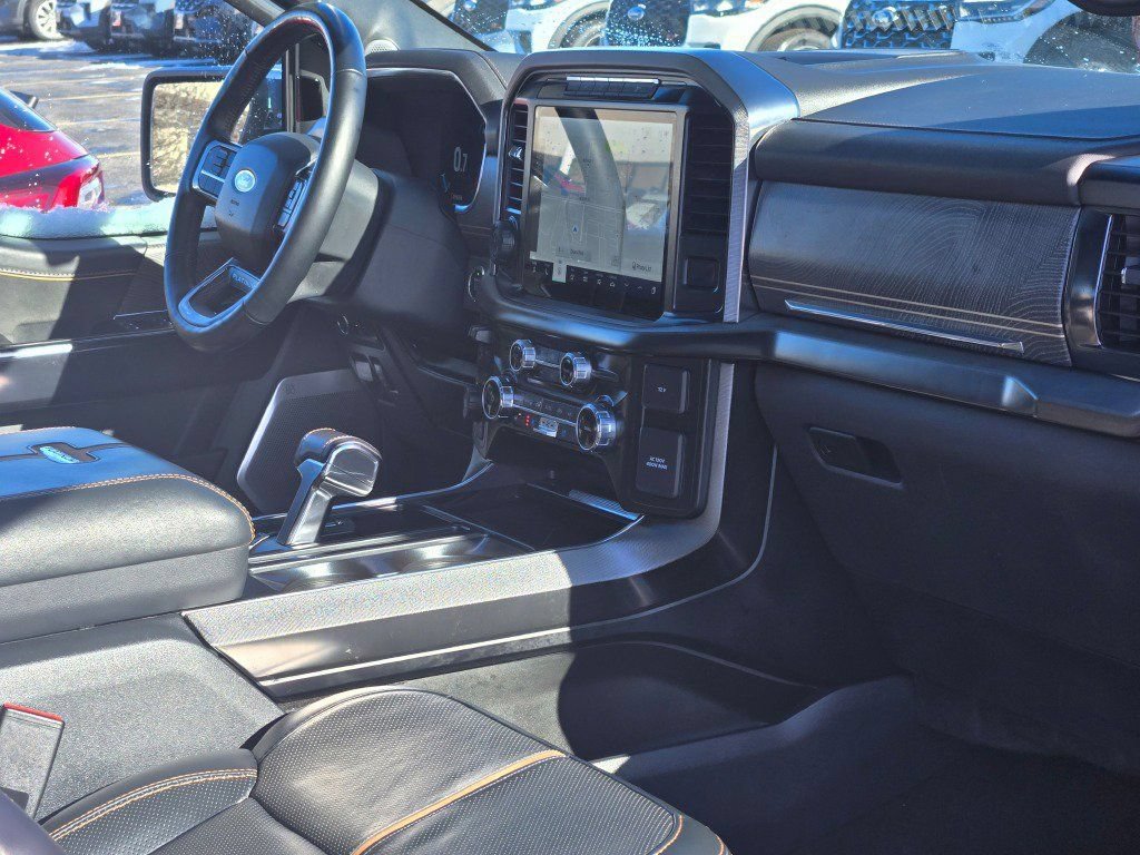 Certified 2022 Ford F150 Platinum w/ Equipment Group 701A High AWD/4WD image 7