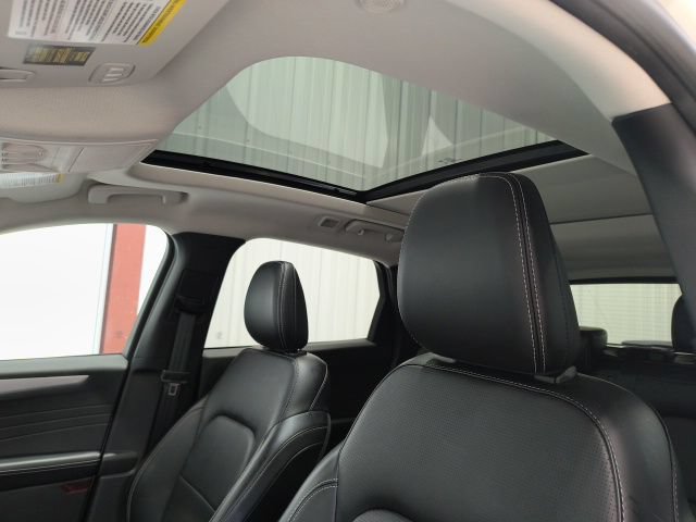 Certified 2023 Ford Escape Platinum AWD/4WD image 14