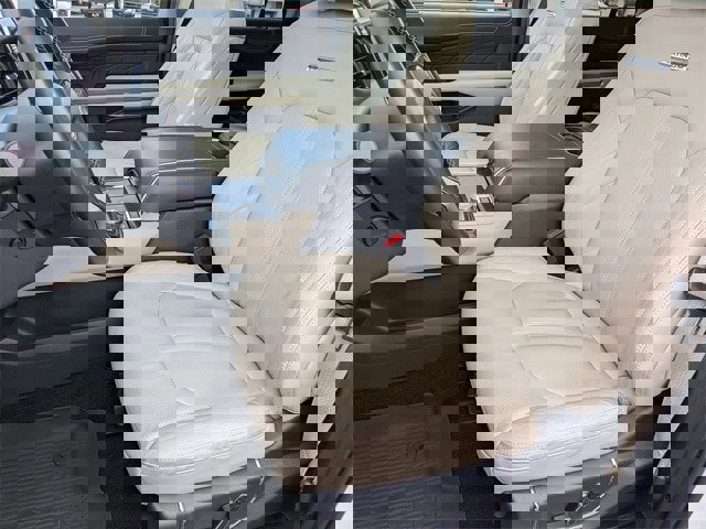 Certified 2022 Ford Expedition Platinum image 16