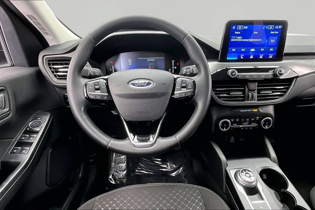 Certified 2024 Ford Escape Active w/ Cold Weather Package FWD image 5