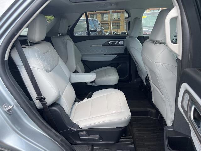 Certified 2025 Ford Explorer Platinum w/ Ultimate Package image 15