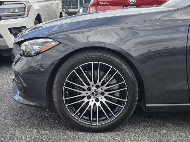 Used 2025 Mercedes-Benz C 300 Sedan image 9