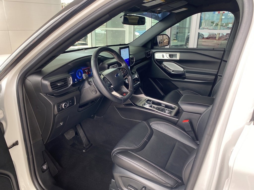 Certified 2024 Ford Explorer ST w/ Equipment Group 401A image 11