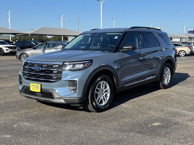 Certified 2025 Ford Explorer Active RWD image 9