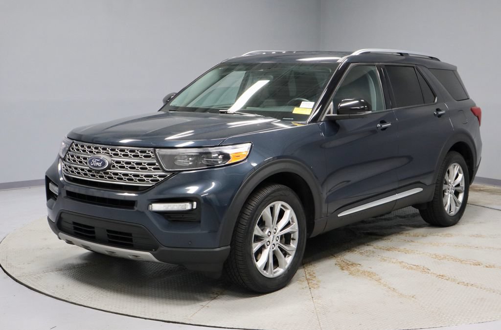 Certified 2023 Ford Explorer Limited w/ Equipment Group 301A AWD/4WD image 9