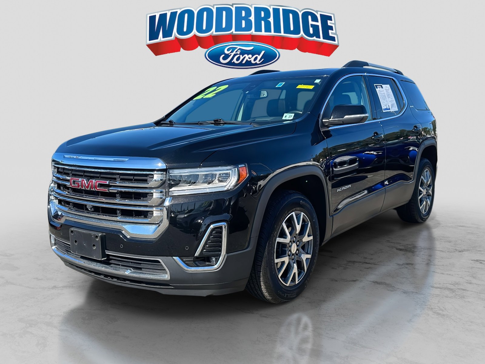 Used 2022 GMC Acadia SLT w/ Technology Package image 2