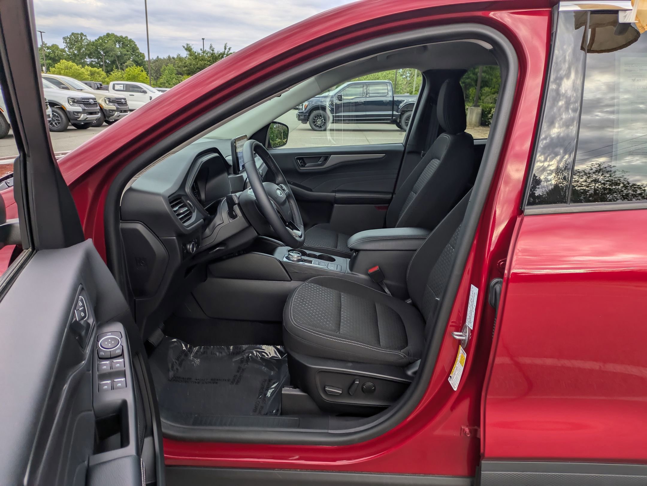 Certified 2023 Ford Escape Active w/ Cold Weather Package FWD image 12