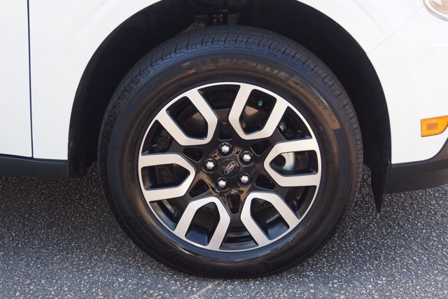 Certified 2023 Ford Maverick Lariat w/ Lariat Luxury Package FWD image 9