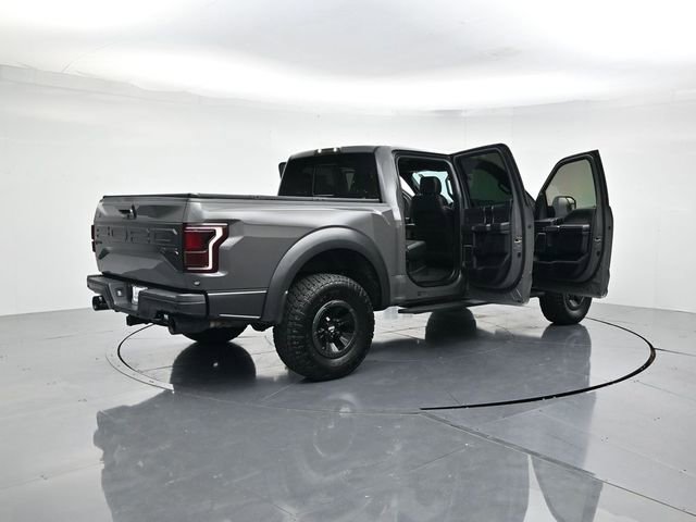 Certified 2018 Ford F150 Raptor w/ Equipment Group 802A Luxury image 45