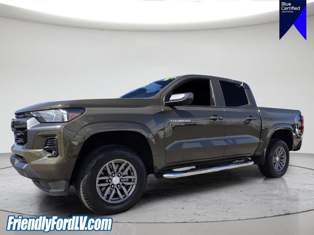 Used 2024 Chevrolet Colorado LT w/ LT Convenience Package AWD/4WD image 2