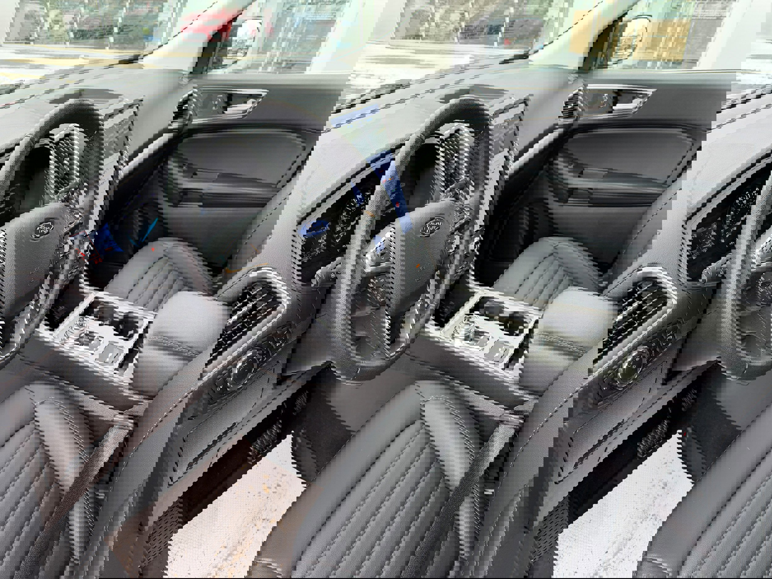 Certified 2024 Ford Edge SEL w/ Convenience Package image 26