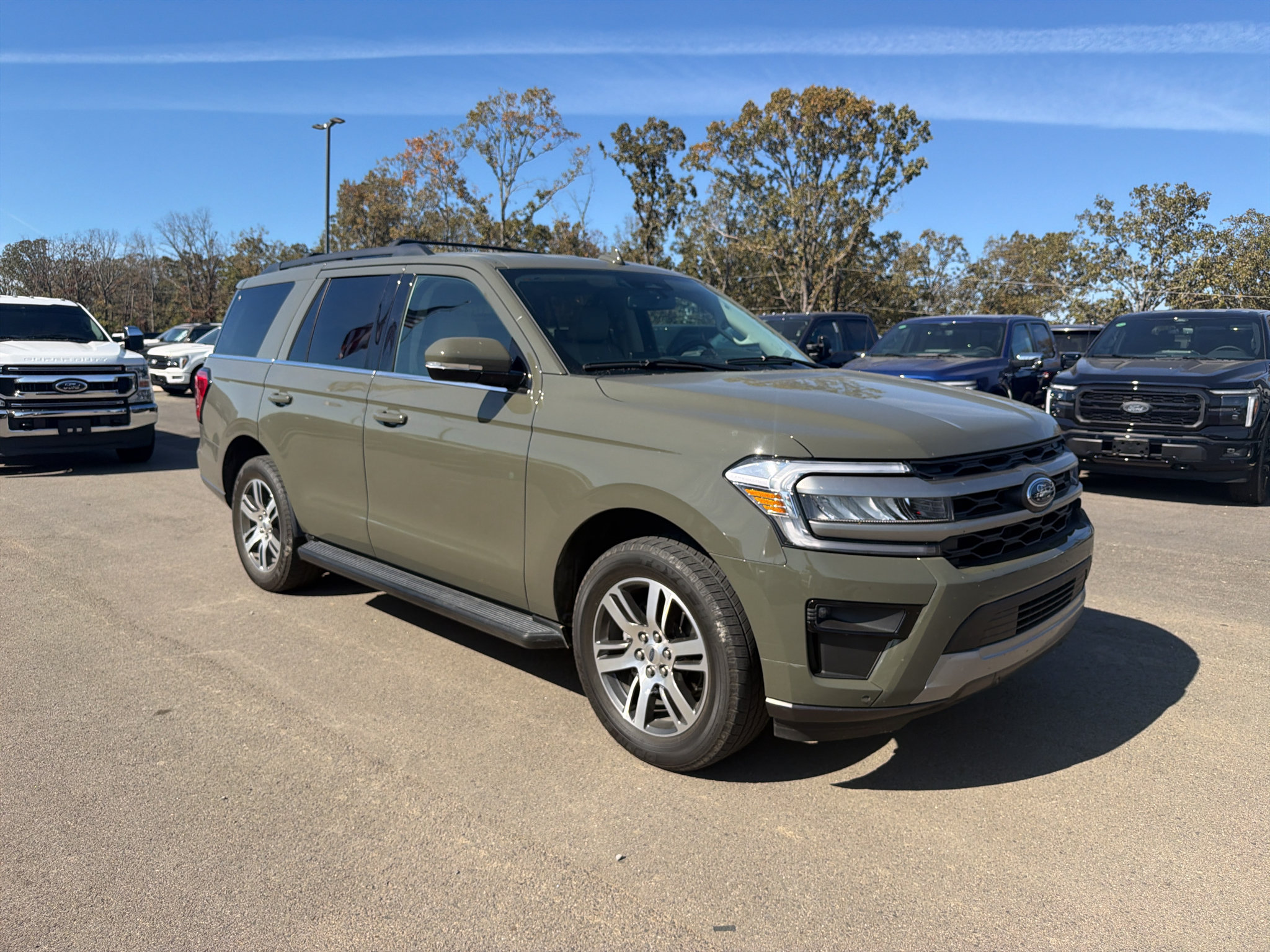 Certified 2024 Ford Expedition XLT RWD image 7