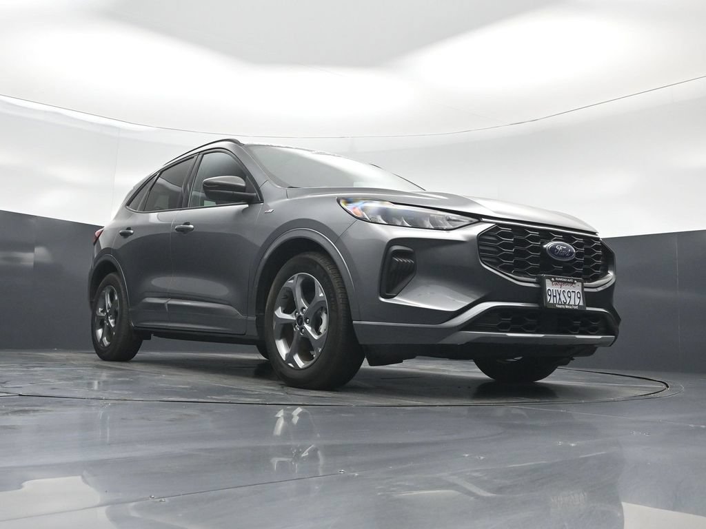 Certified 2023 Ford Escape ST-Line w/ Tech Pack #1 FWD image 45